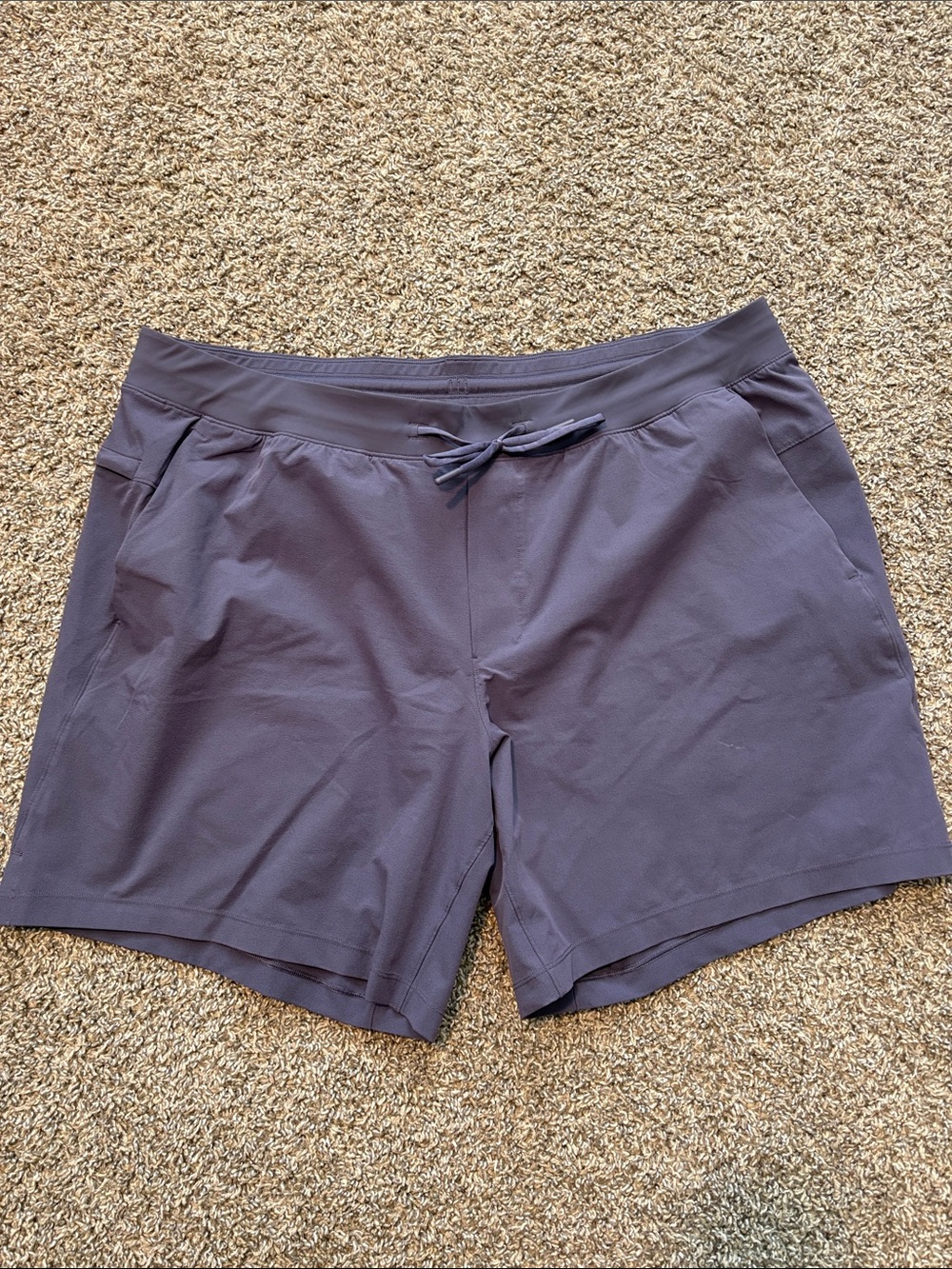 Lululemon - Zeroed In Linerless Short 7"
Nightfall / Size XXL